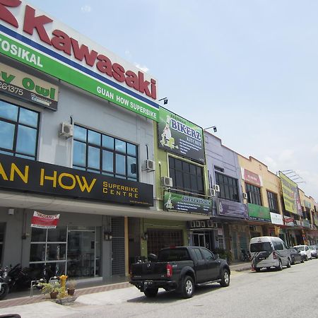 Happy Owl Hotel Ipoh Buitenkant foto